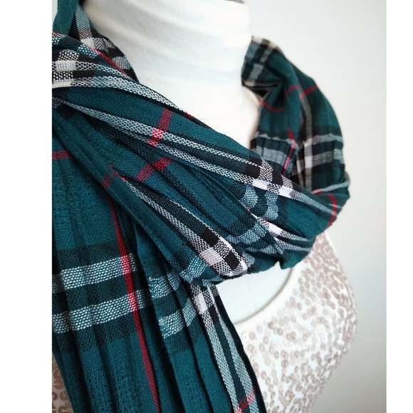 Plaid Tartan Pleated Neck SCARF Green Red White Black Classic Preppy Winter - Picture 5 of 8